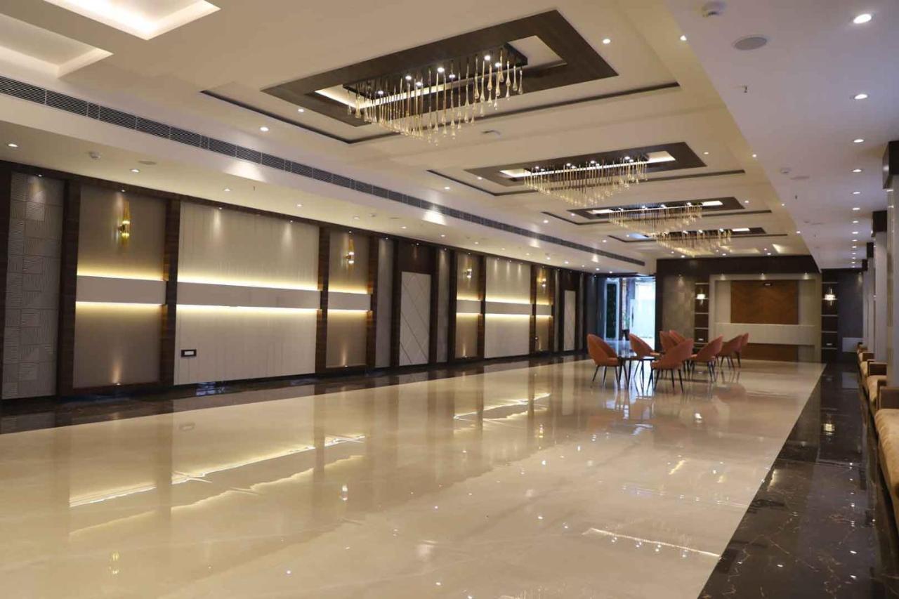 Golden Stone Resorts Alīgarh Exterior foto